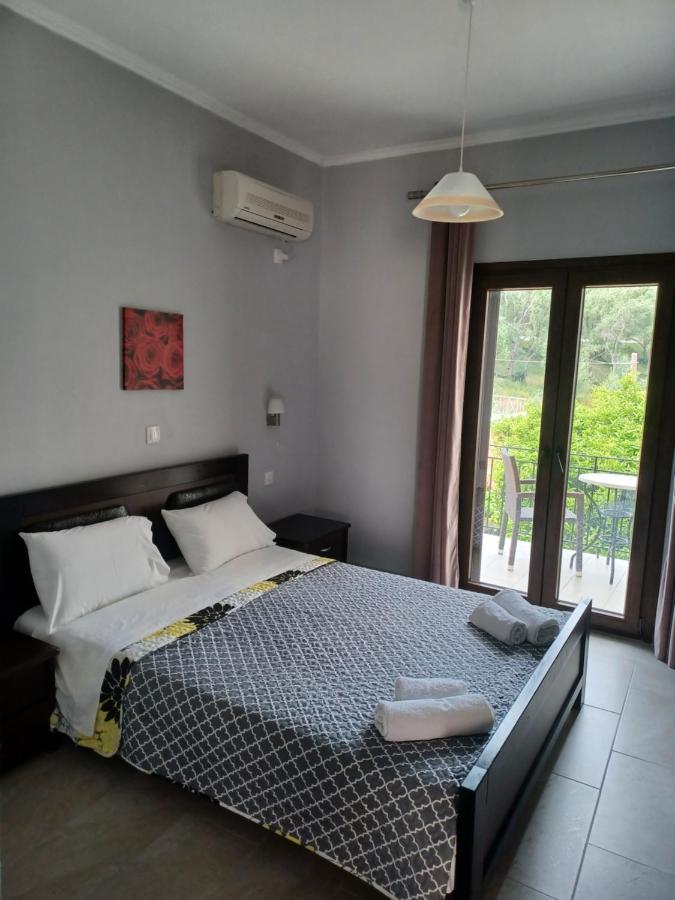 Appartement Tsanis à Parga Extérieur photo