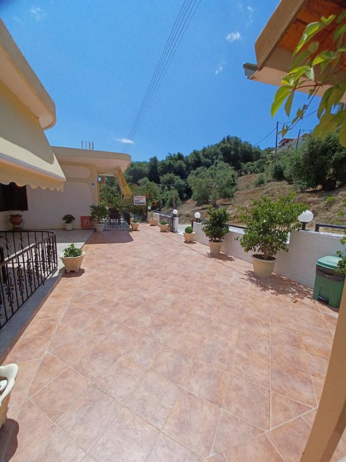 Appartement Tsanis à Parga Extérieur photo