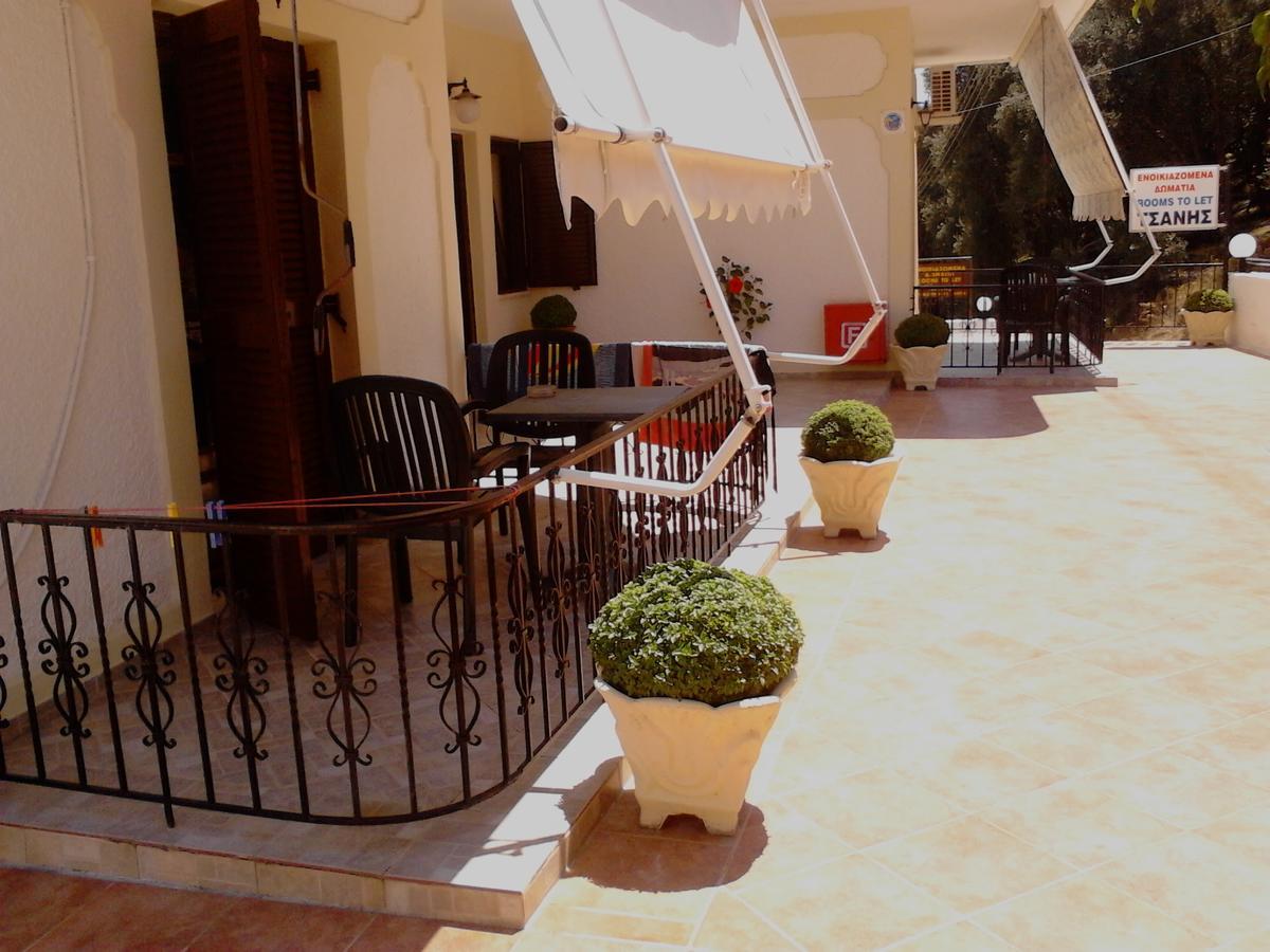 Appartement Tsanis à Parga Extérieur photo