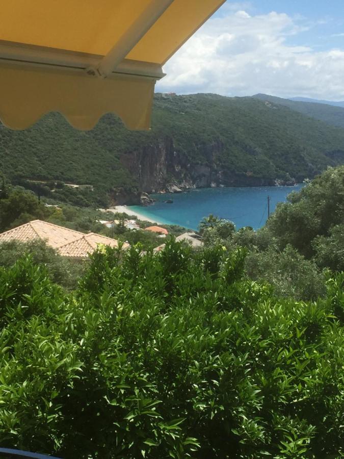 Appartement Tsanis à Parga Extérieur photo